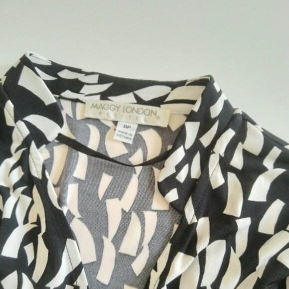 !NEW! MAGGY LONDON Wrap Dress Black and White Print Elegant and Versatil - Picture 6 of 7